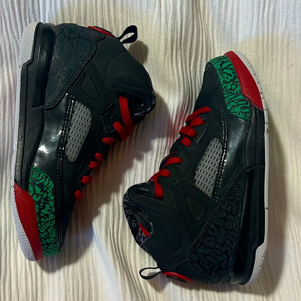 Jordan Shoes: Brand new, never worn! Boys size 11C